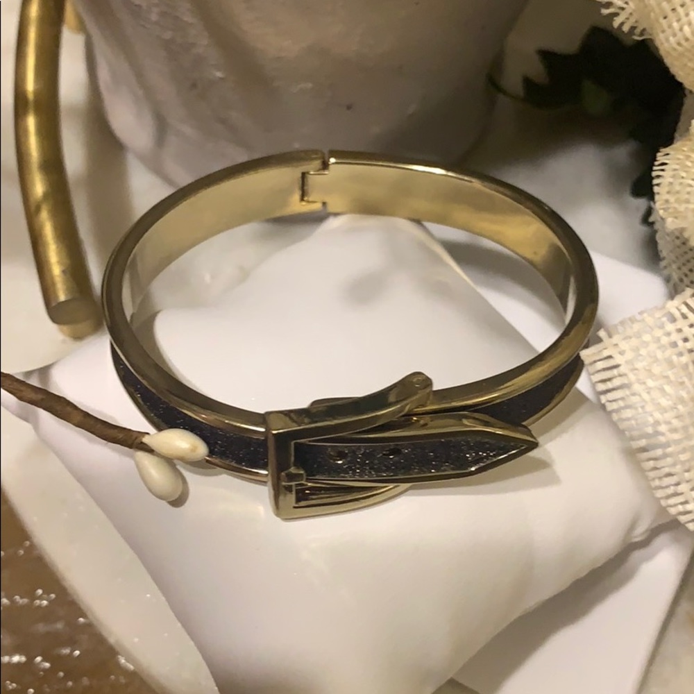 Belt bracelet